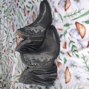 Women's Size 10 Sterling River Black Bootie NWOT